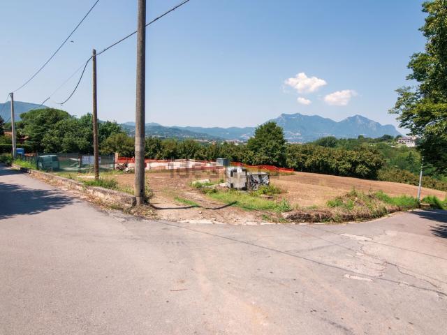 Terreno in vendita a Aiello Del Sabato, Campania
