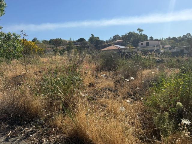 Terreno in vendita a Belpasso, Sicilia
