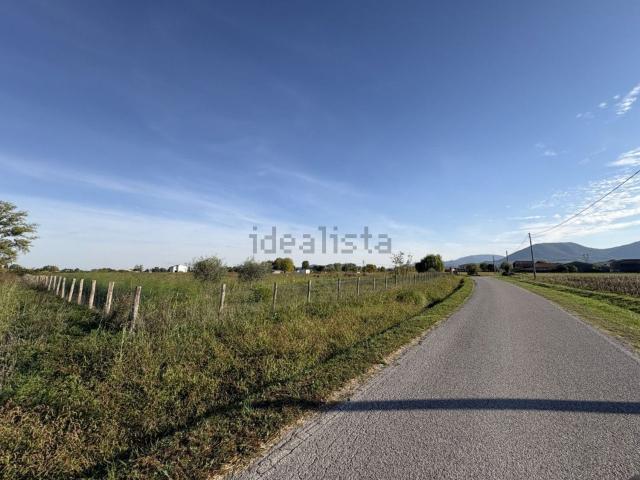 Terreno in vendita a Cervarese Santa Croce, Padova