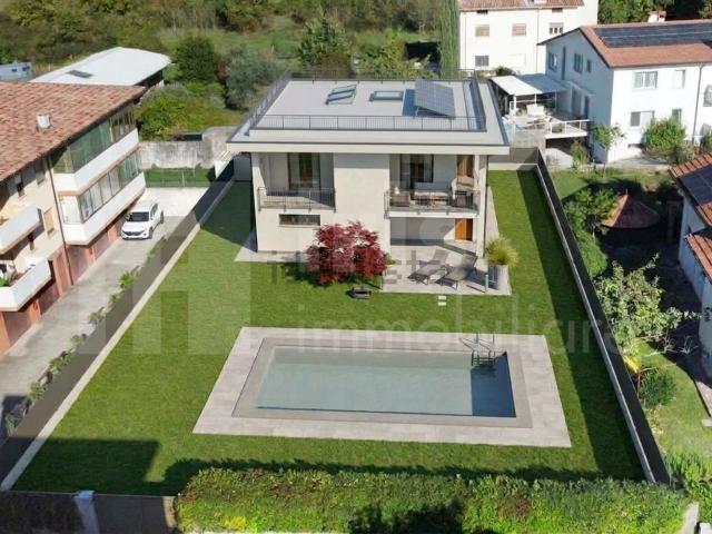 Terreno in vendita a Casali Osellin, Udine / Udin