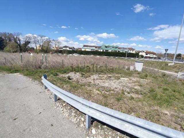 Terreno in vendita a Zona Industriale Spresiano, Spresiano