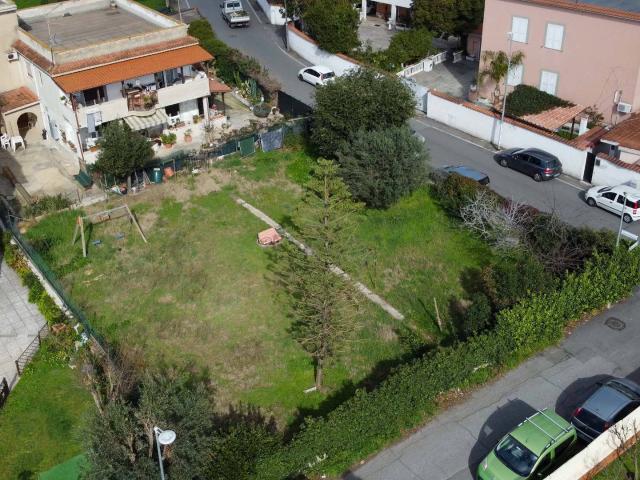 Terreno in vendita a Ostia Antica, Roma