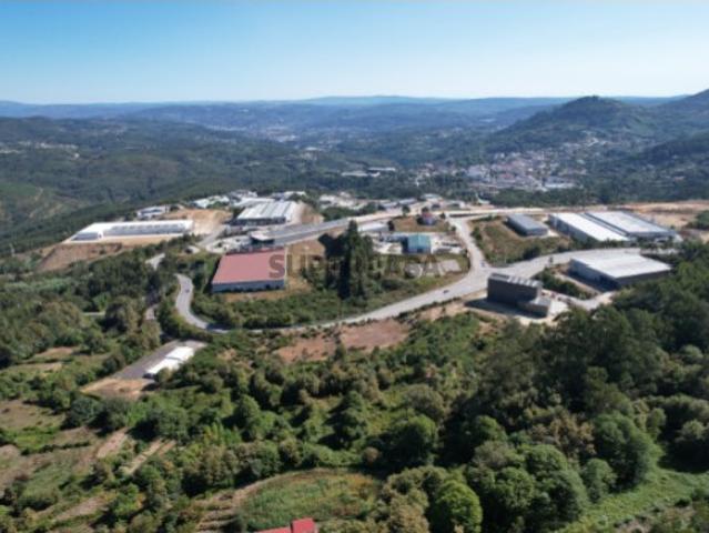 Terreno venda em Paços De Vilharigues, Viseu