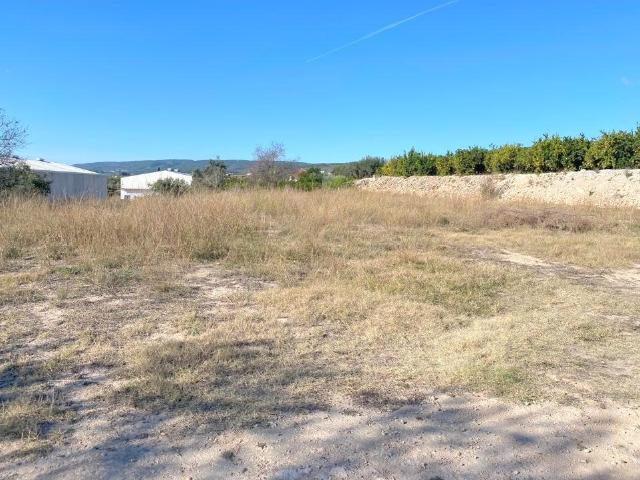 Terreno en venta en Vallada, València / Valencia