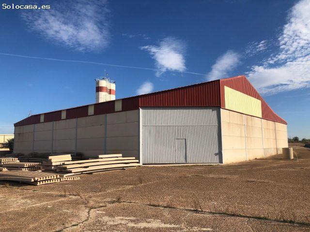 Local Comercial en venta en Nambroca, Las Nieves