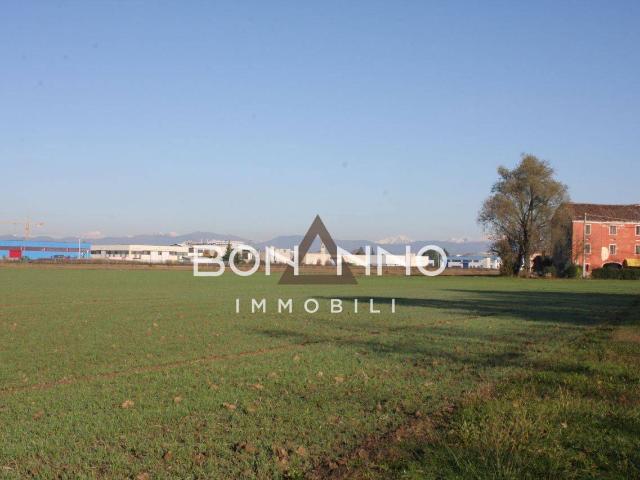 Terreno in vendita a San Biagio Di Callalta, Veneto