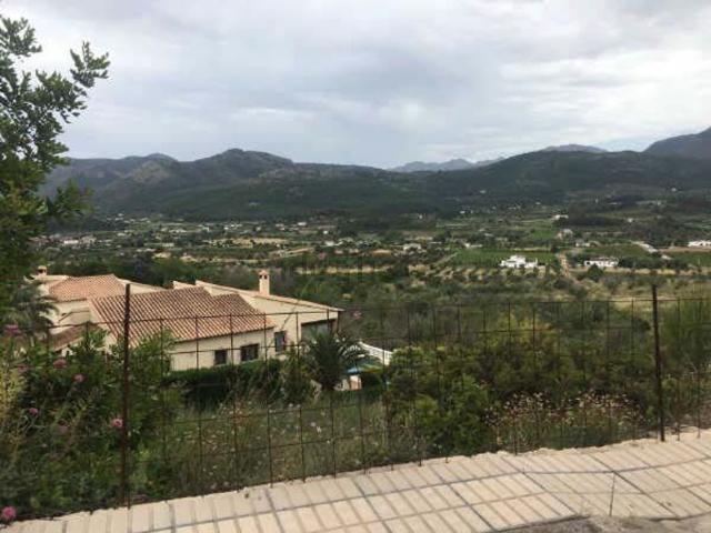 Terreno en venta en Alcalalí, Valencia