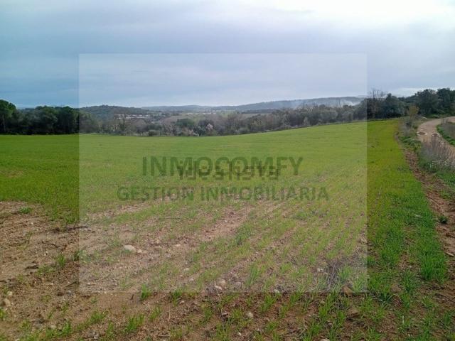 Terreno en venta en Castell d'Empordà, Baix Empordà