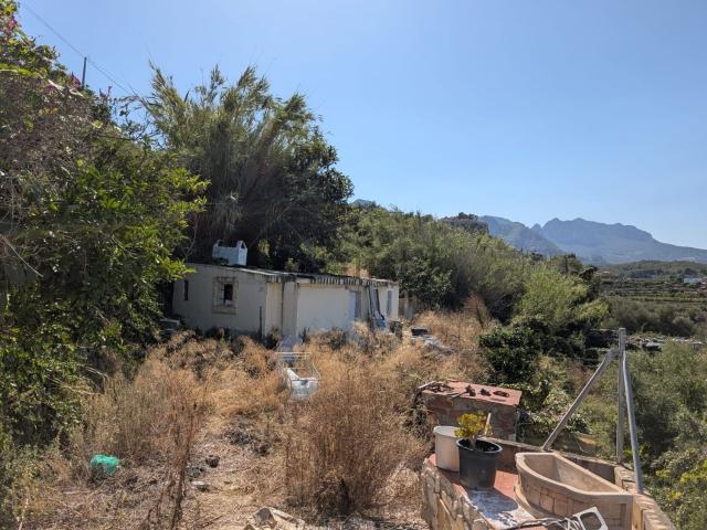 Terreno en venta en la Marina Baixa, Valencia