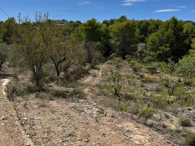 Terreno en venta en La Nucia, Valencia