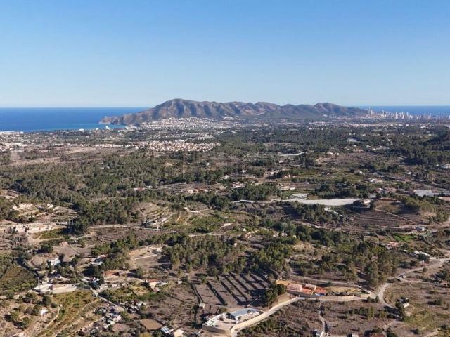 Terreno en venta en la Marina Baixa, Valencia