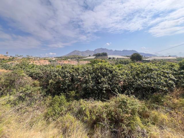 Terreno en venta en la Marina Baixa, Valencia