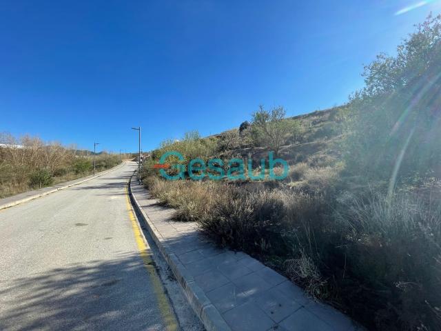 Terreno en venta en La Zubia, Granada