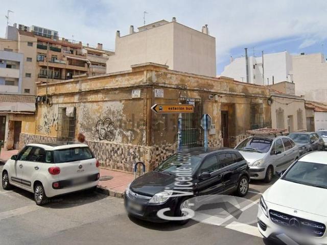 Terreno en venta en Torrevieja, Valencia
