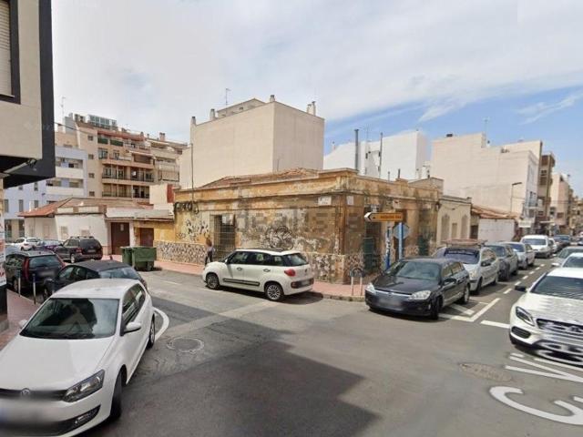 Terreno en venta en Torrevieja, Valencia