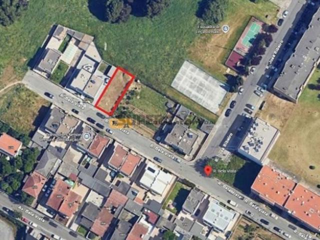 Terreno venda em Gondivai, Porto