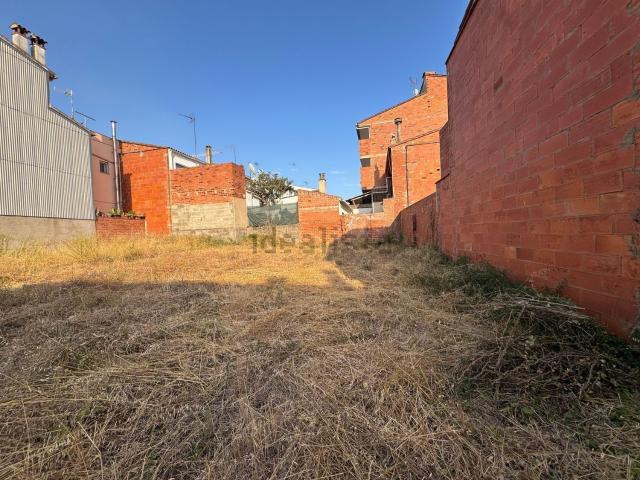 Terreno en venta en Ganix, Gironès