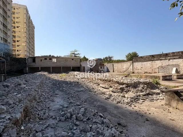 Terreno aluguel em Região Geográfica Imediata do Rio de Janeiro, Região Metropolitana do Rio de Janeiro