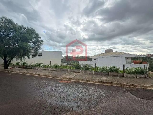 Terreno venda em Região Imediata de Botucatu, Botucatu