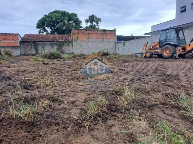 Terreno venda em Jardim Tarumãs, Caraguatatuba