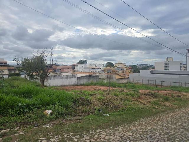 Terreno venda em Região Geográfica Imediata de Divinópolis, Divinópolis