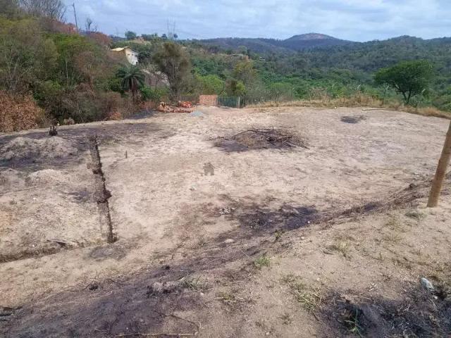 Terreno venda em Condomínio Topázio, Esmeraldas