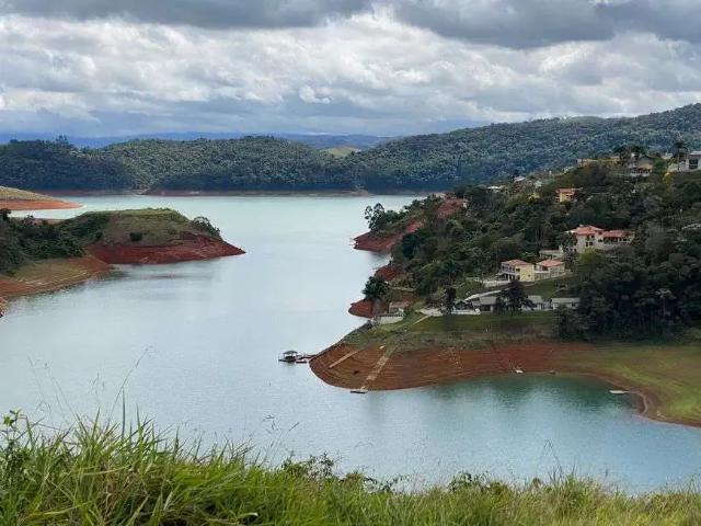 Terreno venda em Região Imediata de São José dos Campos, Região Metropolitana do Vale do Paraíba e Litoral Norte