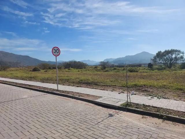 Terreno venda em Araçatuba, Imbituba