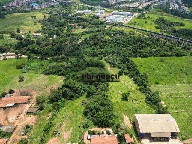 Terreno venda em Condomínio Parque do Varvito, Itu