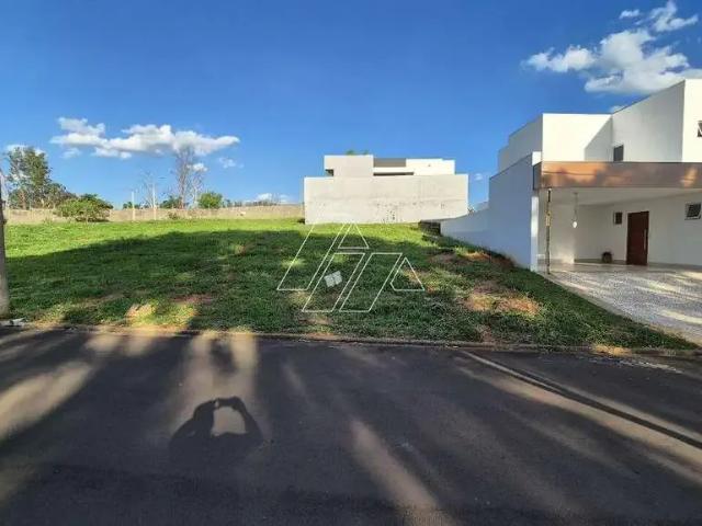 Terreno venda em Região Imediata de Marília, Marília