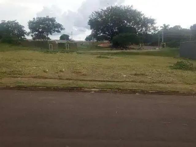 Terreno venda em Região Imediata de Marília, Marília
