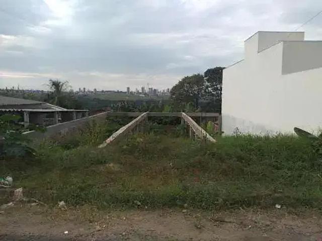 Terreno venda em Região Imediata de Marília, Marília