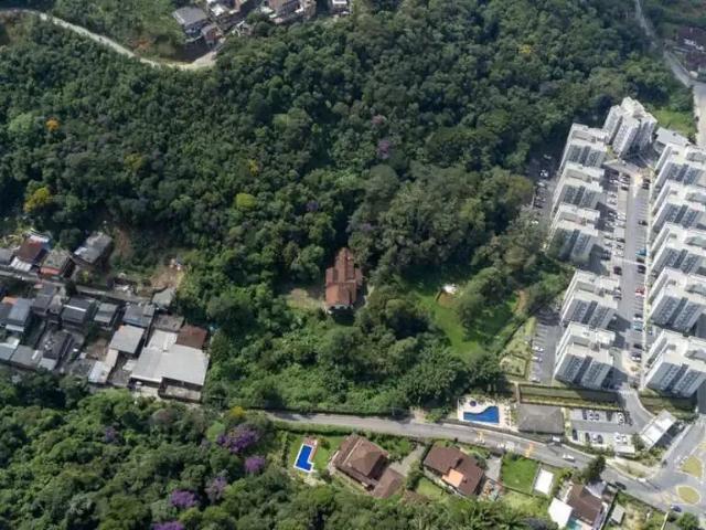 Terreno venda em Região Geográfica Imediata de Petrópolis, Região Metropolitana do Rio de Janeiro