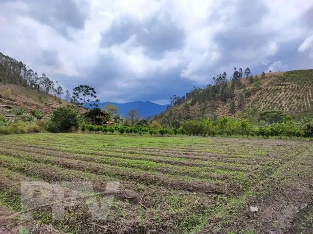 Terreno venda em Teresópolis, Região Geográfica Intermediária de Petrópolis