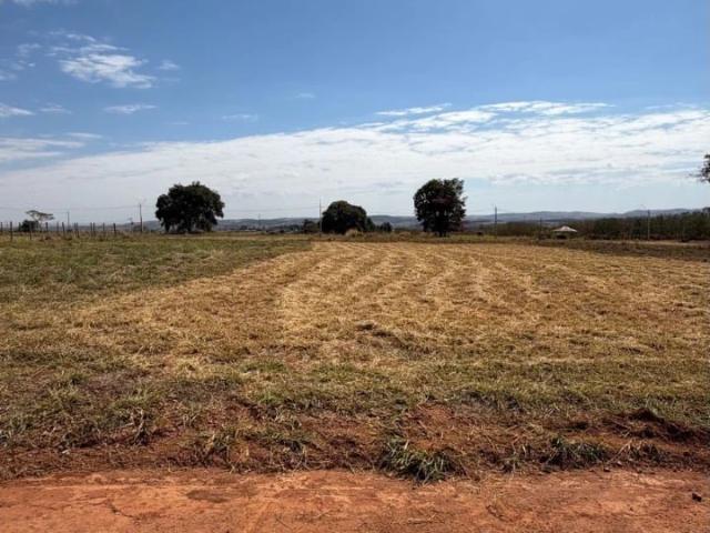 Terreno venda em Vila Pai Eterno, Trindade