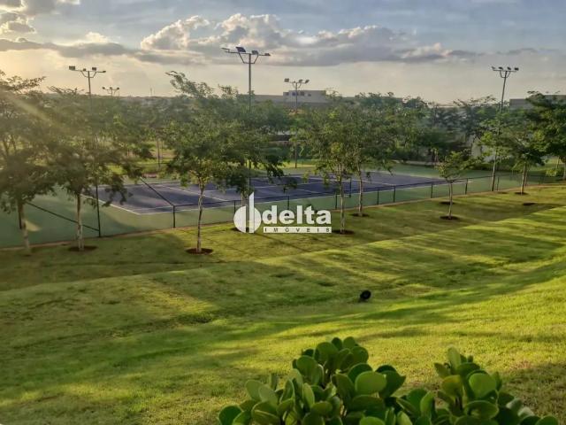 Terreno venda em Condomínio Tamboré, Uberlândia