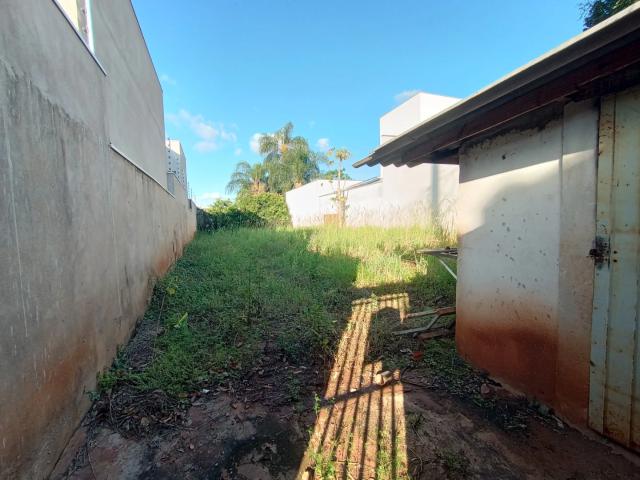 Terreno venda em Parque Residencial Interlagos, Umuarama