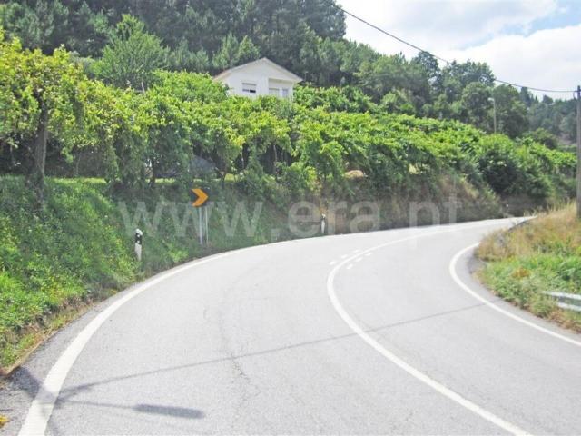 Terreno venda em Paredes de Viadores, Porto