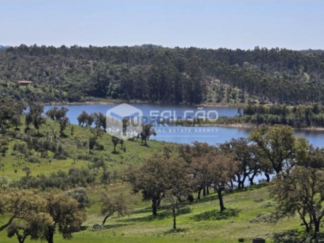 Terreno venda em Santiago Do Cacém, Bairro Zeca Afonso