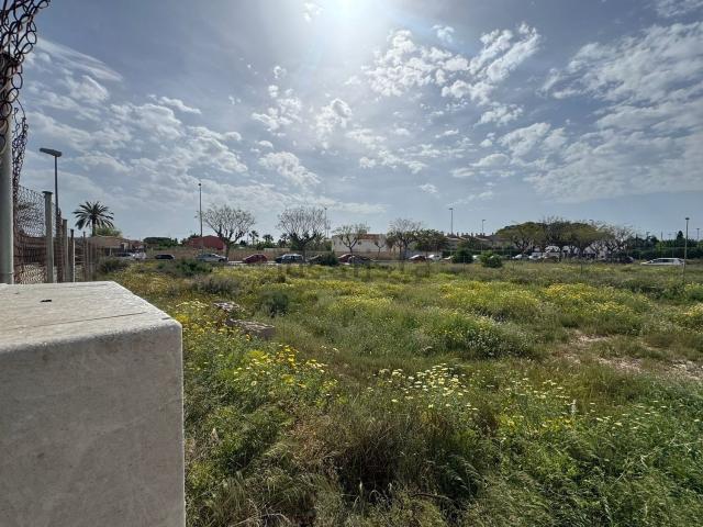 Terreno en venta en Urbanització L'Almaixada, l'Alacantí