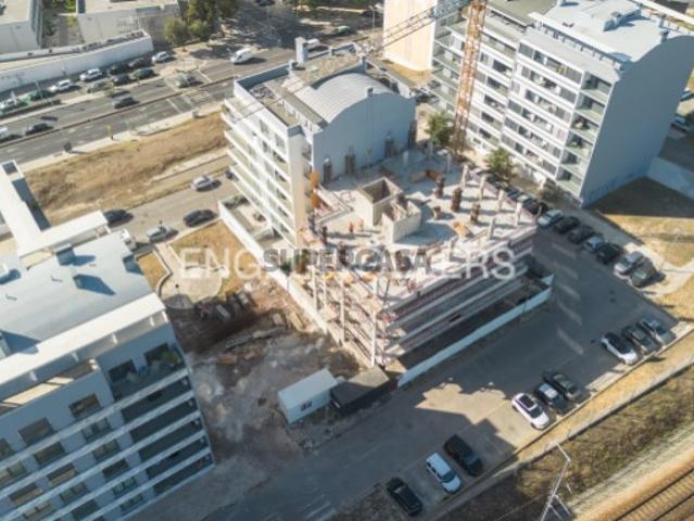 Terreno venda em Urbanização Ponte de Carenque, Amadora