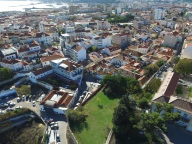 Terreno venda em Almada, Setúbal