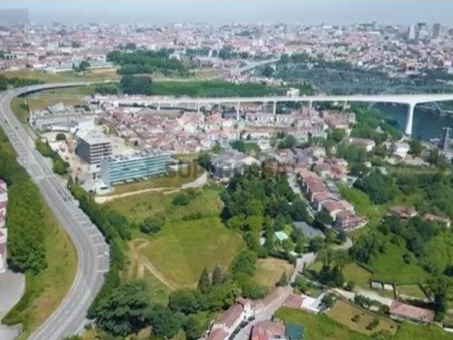Terreno venda em Oliveira do Douro, Vila Nova De Gaia