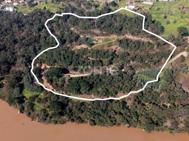 Terreno venda em Marco De Canaveses, Porto