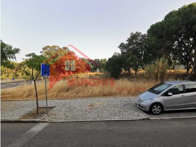 Terreno venda em Palhais, Setúbal