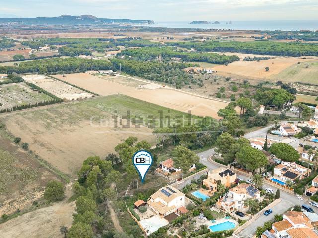 Terreno en venta en Mas Tomasi, Baix Empordà