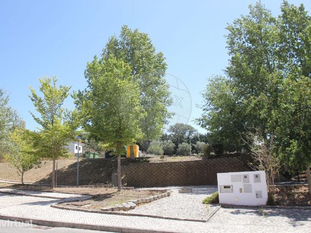 Terreno alugar em Lisboa, Almeirinhos de Baixo