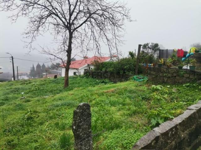Terreno venda em Guimarães Terreno venda em Guimarães