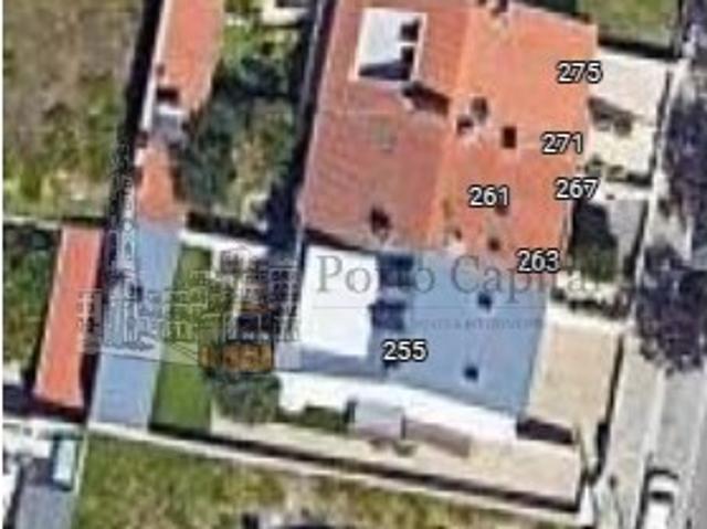 Terreno venda em Gondivai, Porto