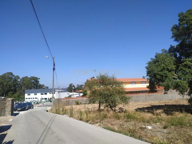 Terreno venda em Leiria
